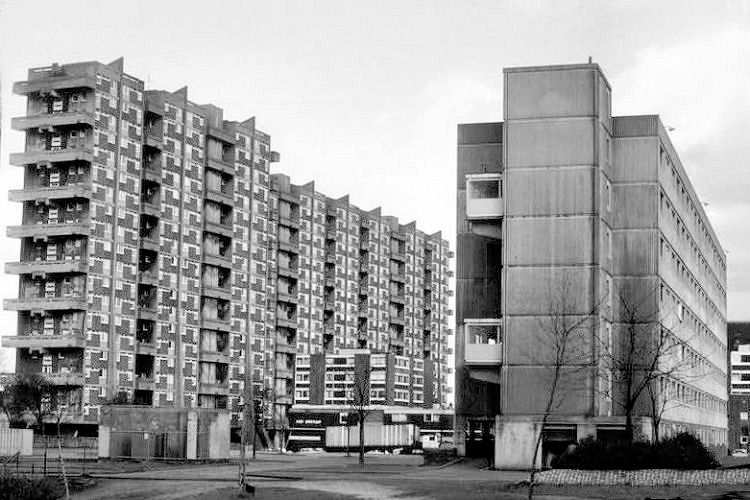 Blocks at Hutchesontown 'Area C' (left) & 'Area E'
