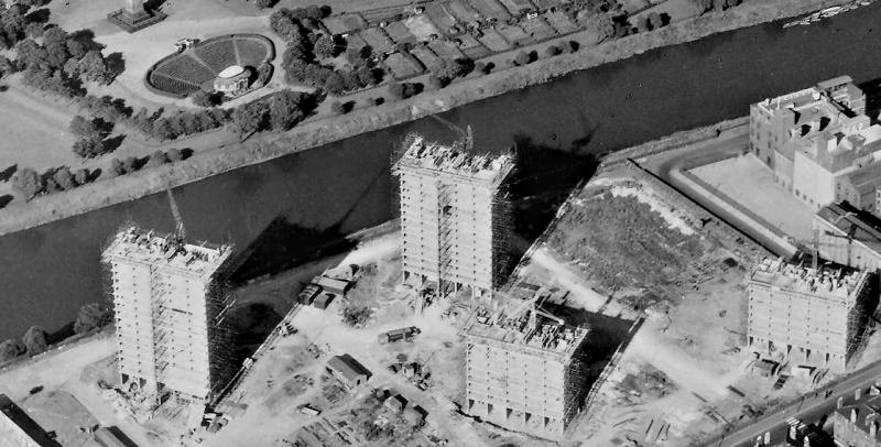 View from Glasgow Green of erection of tower blocks of Hutchesontown 'Area B', 1961