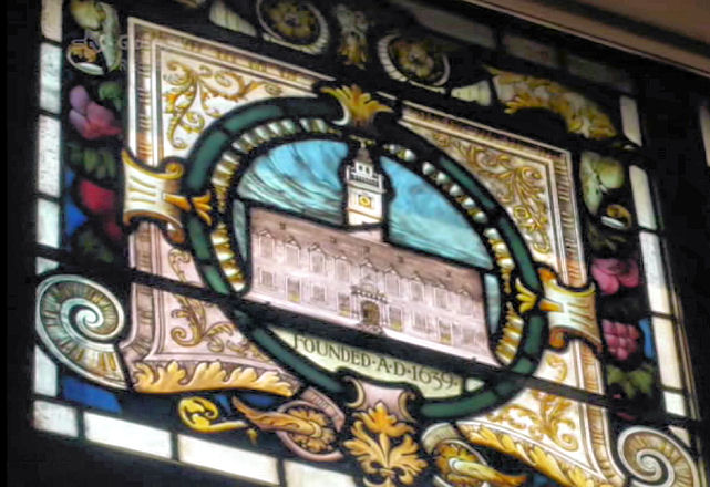Stained glass image of Hutcheson's Hospital at Hutcheson's Hall