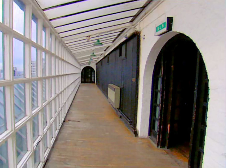 The Hen Run on top of Glasgow School of Art