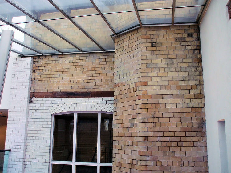Atrium rooflight illuminating the central part of the complex
