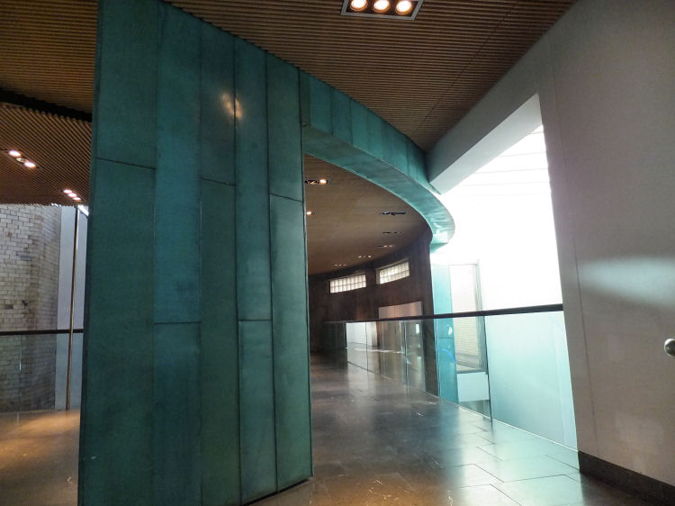 <P align=center><IMG style=