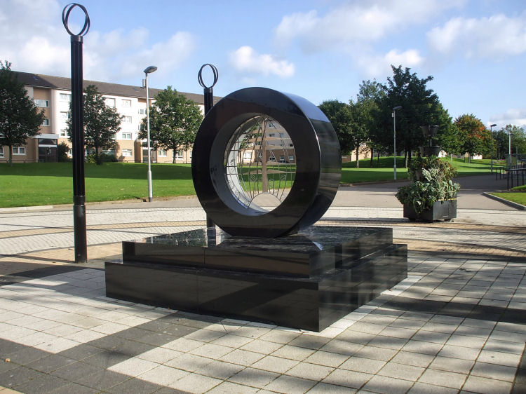 Street furniture around Mackintosh's birthplace in Townhead surrounded by rose symbol lamposts