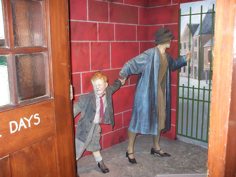 Reluctant pupil at Scotland Street School!