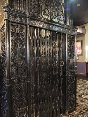 Original Otis elevator at Gardner's Warehouse, Glasgow