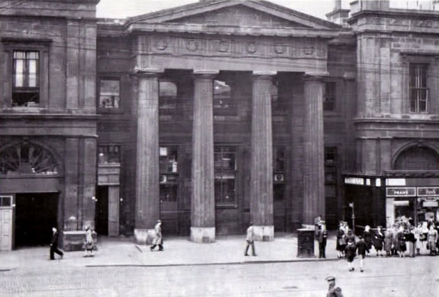 Portico at first Bridge Street Station in 1939
