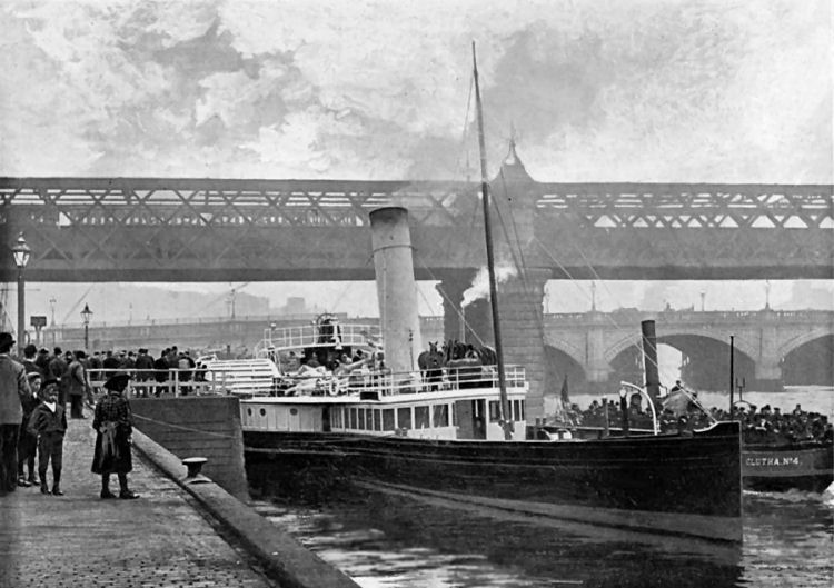 Glimpse of Clutha No. 4 passing steamer at the Broomielaw, near approaches to Central Station 