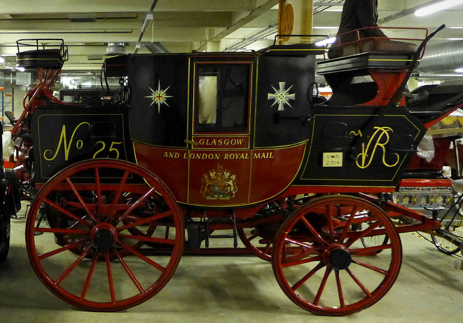 London to Glasgow Mail Coach preserved by Glasgow Museums