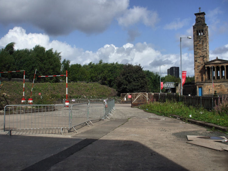 Photograph of entrance to Southside Station from Cathcart Road