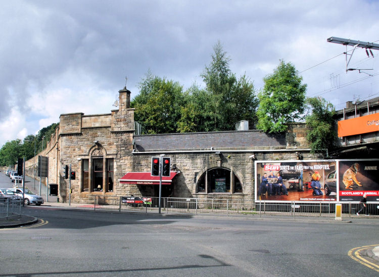 Site of former railway bridge at Cathcart 