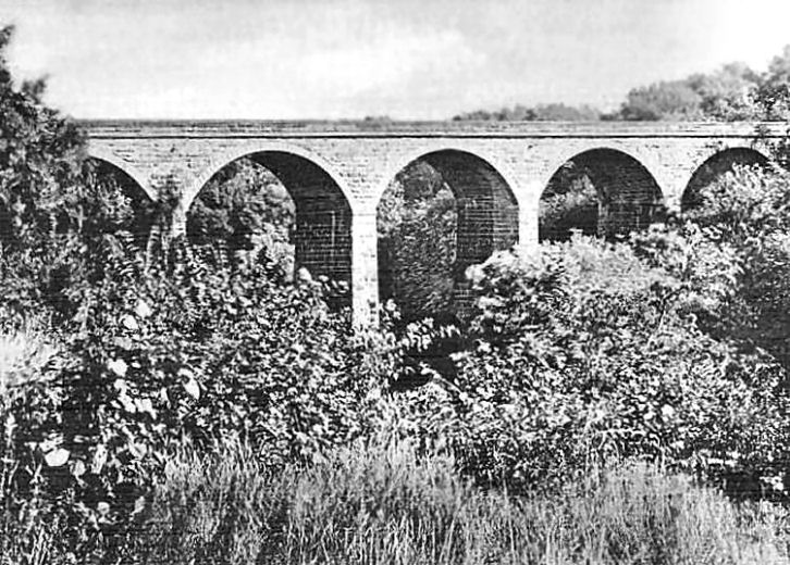 Railway viaduct over White Cart Water, Busby