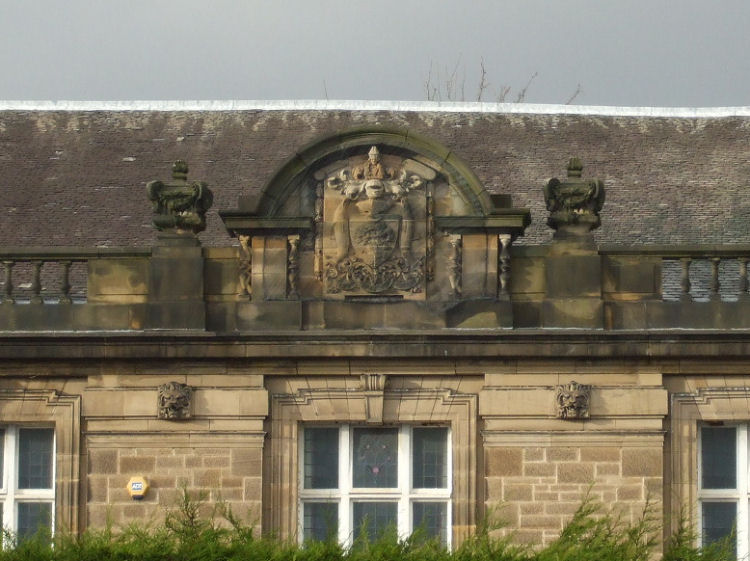 Glasgow coat of arms at Couper Institute Halls