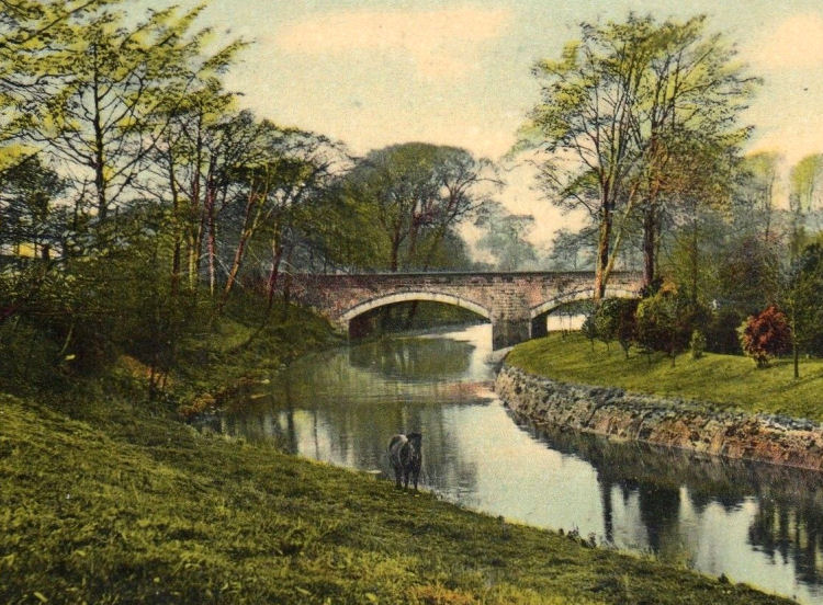 Old view of White Cart Water at Crookston Road