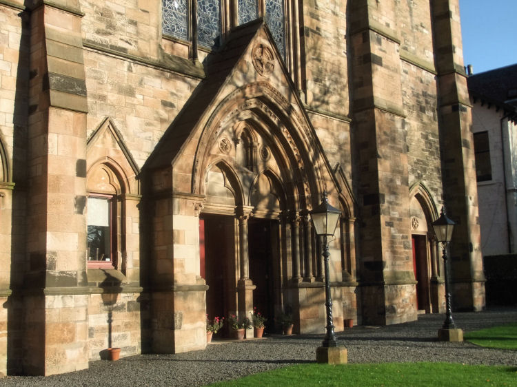 Entrance to Queen�s Park Established Church