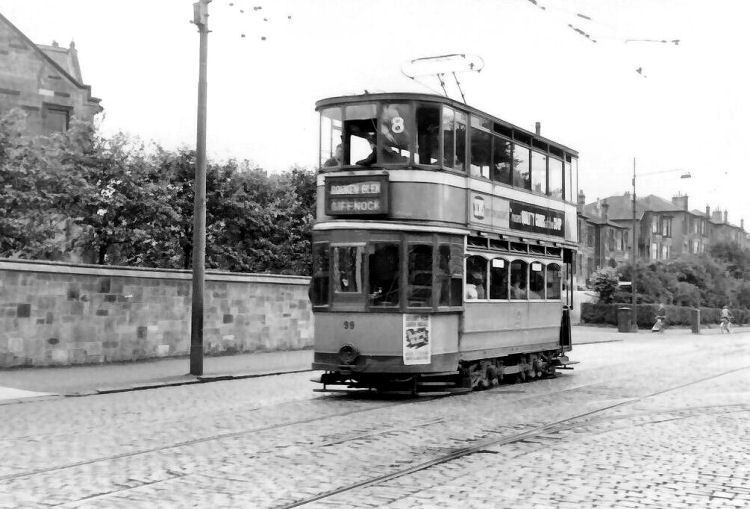 Rouken Glen bound tramcar in Kilmarnock Road, Newlands