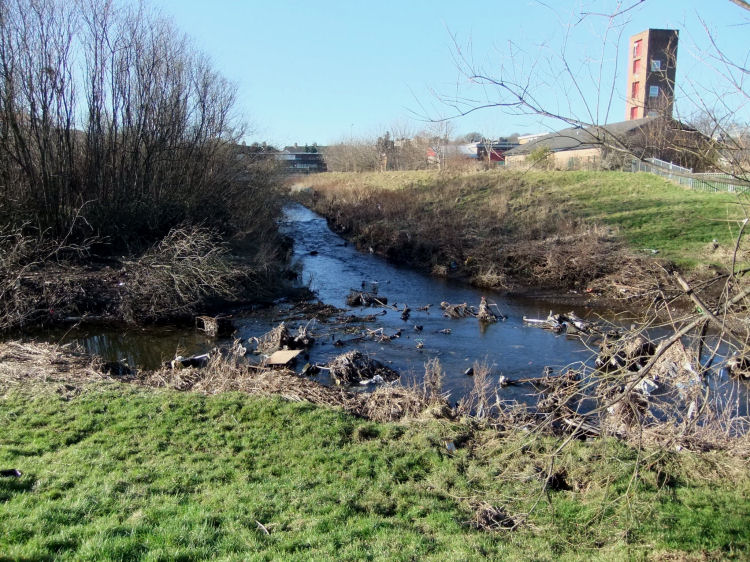 Levern Water at confluence with the Brock Burn