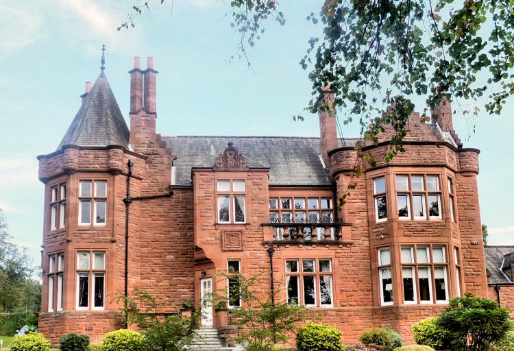 Springkell Avenue fa�ade of 'Matheran', Pollokshields