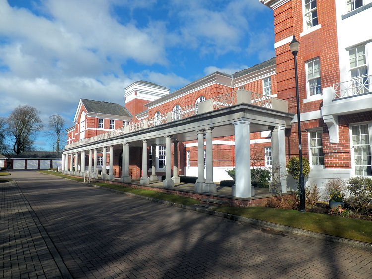 Colonnade along the front of former Nurses Home Mearnskirk Hospital