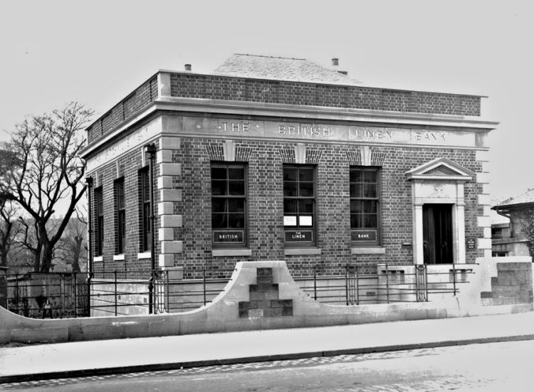 Bank building at the bridge on Kilmarnock Road / Fenwick Road boundary