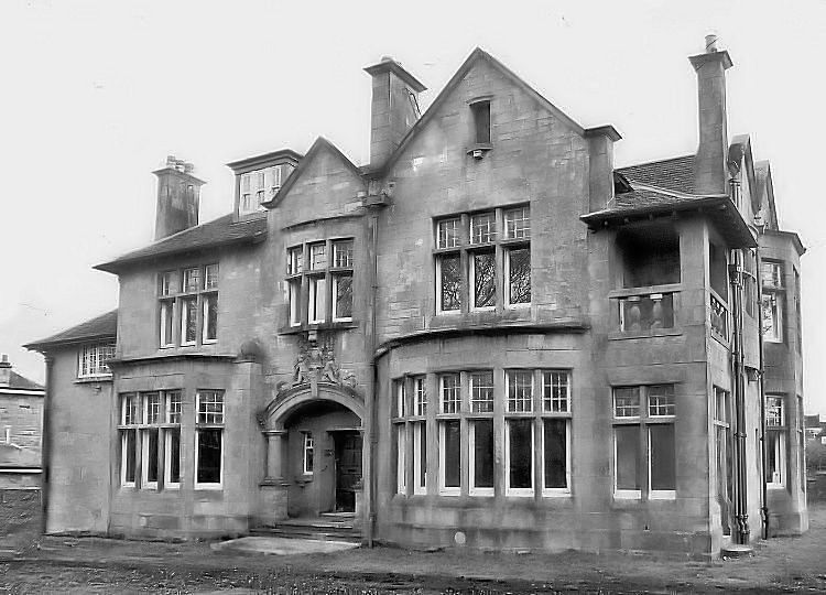 The Beeches - Edwardian villa in Newlands