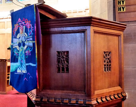 Pulpit at Orchardhill Church, Giffnock