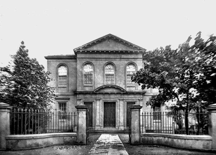 Pollokshaws U.P. Church, facing Pollokshaws West Station