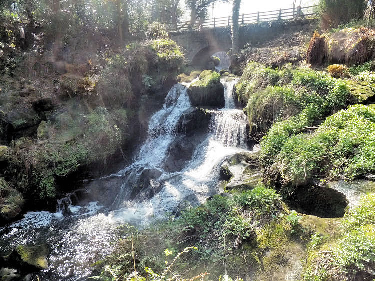 Natural waterfall  at head of Rouken Glen