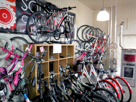 South West Community Cycles at Pollokshaws West Railway Station
