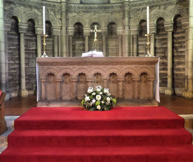 Altar at St. Margaret's Church, Newlands