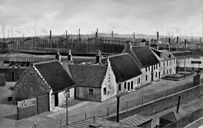 Old cottages at Water Row, Govan