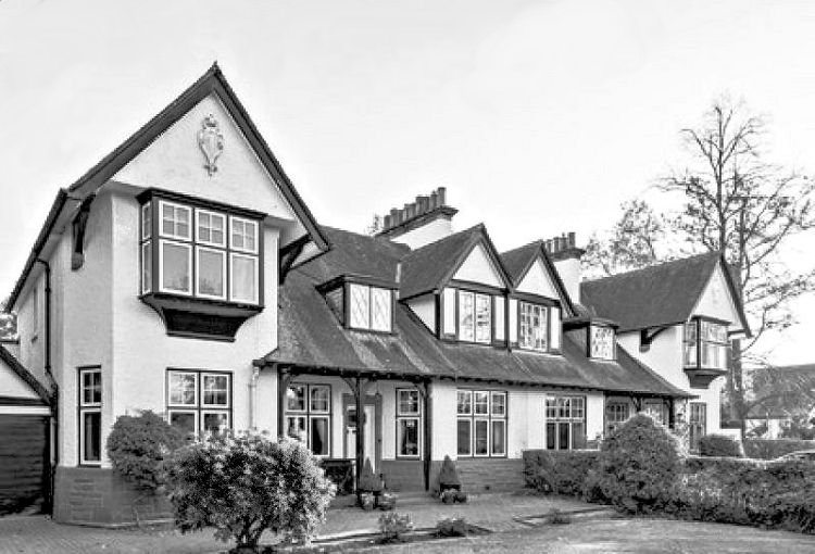 Semi-detached dwellings in Arts & Crafts style at Whitecraigs