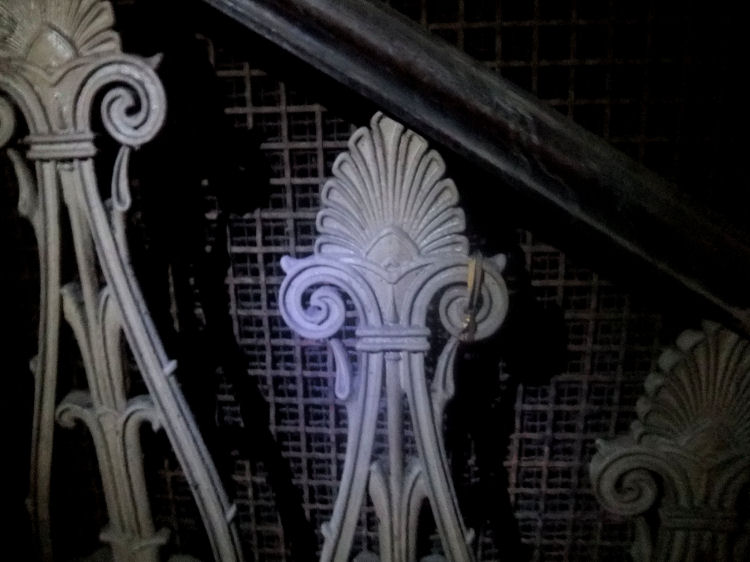 Thomson motif on stairway at Egyptian Halls