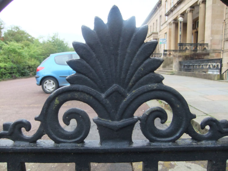 Detail of decorative ironwork at Great Western Terrace