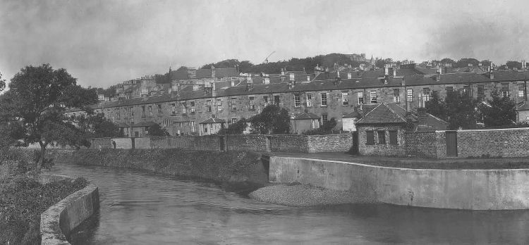 Millbrae Crescent Lane on banks of White Cart, 1933 