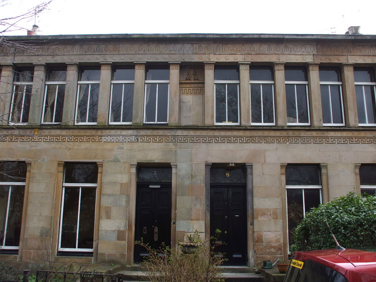 Mid-terrace houses at Moray Place