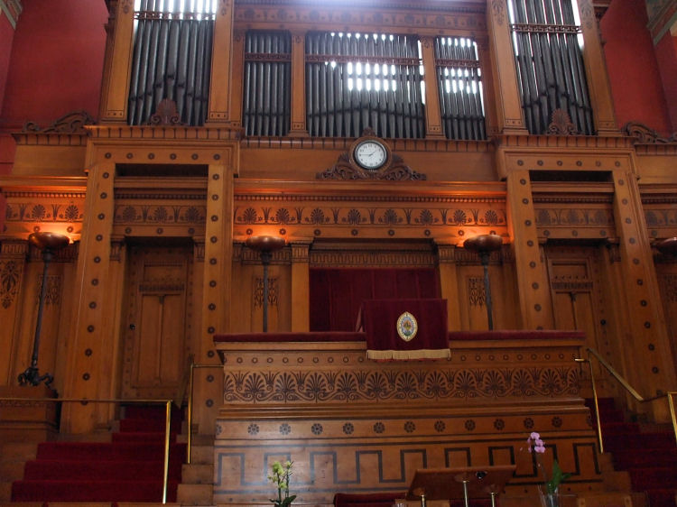 Pulpit at St Vincent Street Church