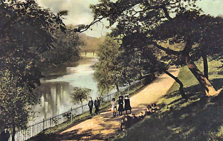 Edwardian view of children walking along banks of River Kelvin