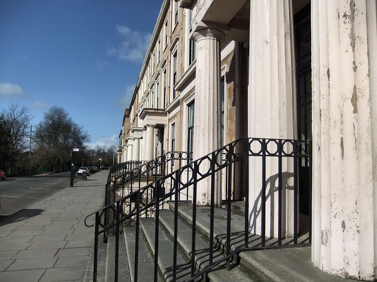 Row of columns at entrances along Park Terrace